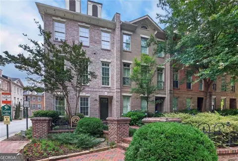3 Candler Grove Ct, Decatur, GA 30030
