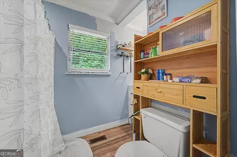 Bath - 211 John White Rd NW, Resaca, GA 30735 photo 1 of 2