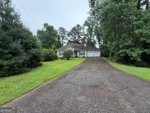 131 Maplewood Cv, Acworth, GA 30101