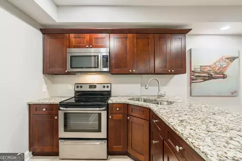 Kitchen - 3785 Whitney Pl, Duluth, GA 30096 photo 6 of 6