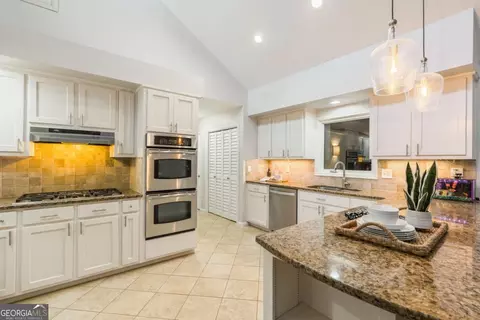 Kitchen - 3785 Whitney Pl, Duluth, GA 30096 photo 1 of 6