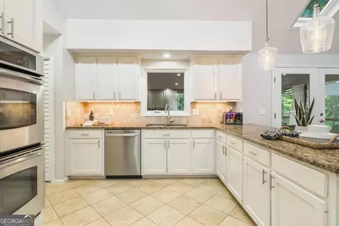 Kitchen - 3785 Whitney Pl, Duluth, GA 30096 photo 3 of 6
