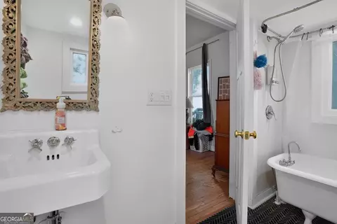 Bath - 5 Spruce St, Porterdale, GA 30014 photo 2 of 3