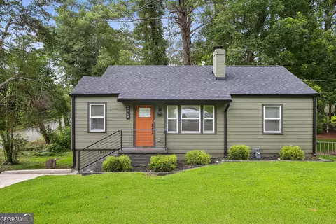 2106 Penrose Dr, East Point, GA 30344