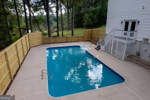 Exterior - 60 Lakeside Dr, Covington, GA 30016 photo 6 of 13