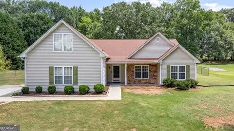 378 Kiley Dr, Hoschton, GA 30548