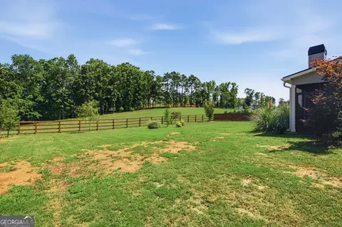 Exterior - 175 Windchime Way, Tyrone, GA 30290 photo 7 of 9