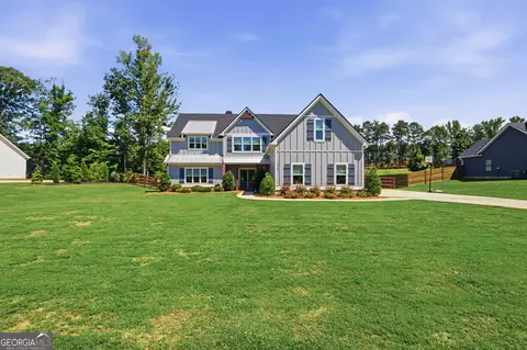 Exterior - 175 Windchime Way, Tyrone, GA 30290 photo 2 of 9