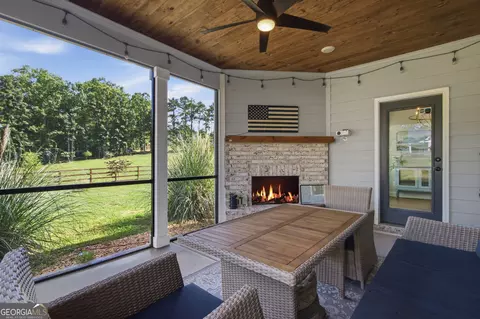 Exterior - 175 Windchime Way, Tyrone, GA 30290 photo 5 of 9