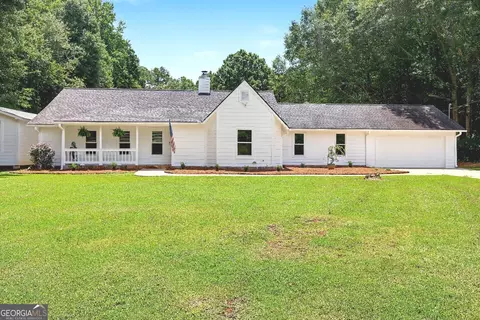 Exterior - 135 Dixie Ln, Covington, GA 30014 photo 9 of 14
