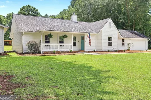 Exterior - 135 Dixie Ln, Covington, GA 30014 photo 10 of 14