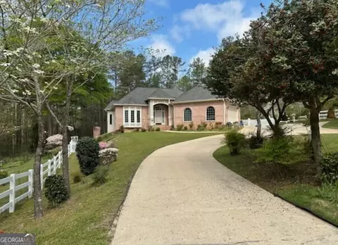 132 Sunny Point Cir, Lagrange, GA 30240