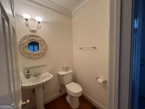Bath - 132 Sunny Point Cir, Lagrange, GA 30240 photo 1 of 7