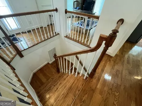 Entry Way - 132 Sunny Point Cir, Lagrange, GA 30240 photo 2 of 2