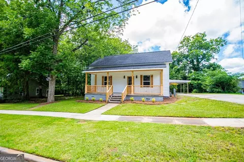 115 Pine St, Carrollton, GA 30117