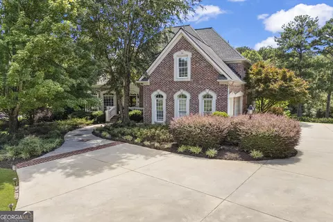 1050 Long Creek Dr, Watkinsville, GA 30677