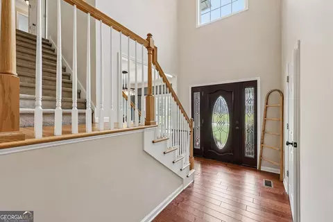 Entry Way - 2100 Apalachee Trl, Monroe, GA 30656 photo 4 of 7