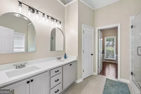 Bath - 2100 Apalachee Trl, Monroe, GA 30656 photo 1 of 8