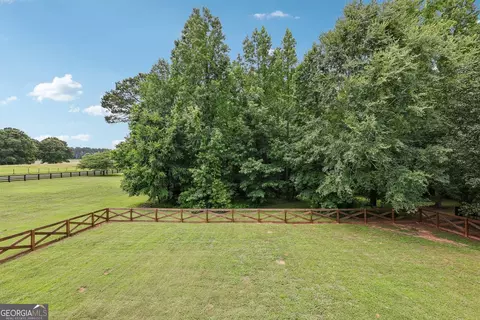 Exterior - 2100 Apalachee Trl, Monroe, GA 30656 photo 8 of 17
