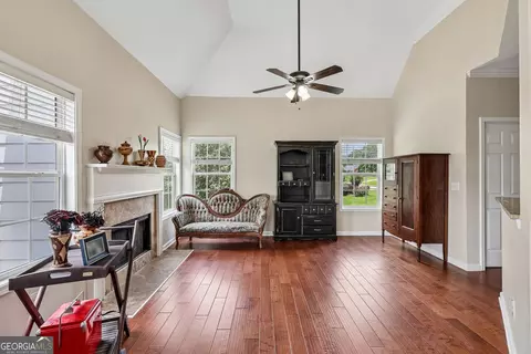 Living - 2100 Apalachee Trl, Monroe, GA 30656 photo 5 of 5