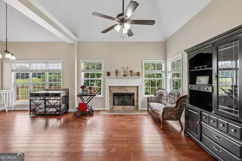 Living - 2100 Apalachee Trl, Monroe, GA 30656 photo 4 of 5