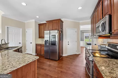 Kitchen - 2100 Apalachee Trl, Monroe, GA 30656 photo 1 of 2