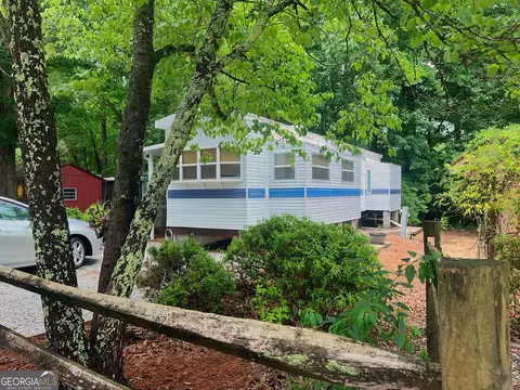 79 Maple Wood Ln, Cleveland, GA 30528