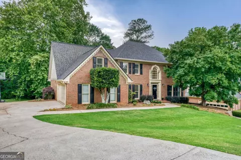 245 Emily Dr SW, Lilburn, GA 30047