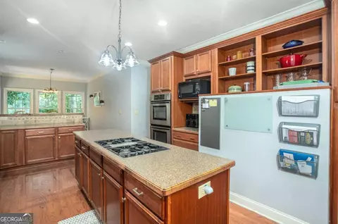Kitchen - 3627 E Hall Rd, Gainesville, GA 30507 photo 3 of 5