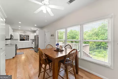 Dining - 1020 Easy St, Toccoa, GA 30577 photo 3 of 3