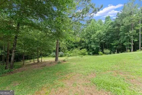 Exterior - 1020 Easy St, Toccoa, GA 30577 photo 9 of 10