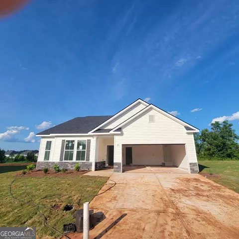 111 Breakwater Way, Perry, GA 31069