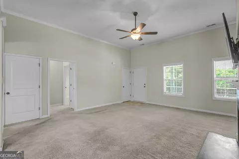 Living - 175 Spring Cir, Senoia, GA 30276 photo 3 of 4