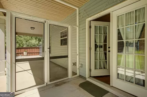 Exterior - 175 Spring Cir, Senoia, GA 30276 photo 17 of 24