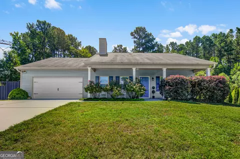 Exterior - 175 Spring Cir, Senoia, GA 30276 photo 5 of 24