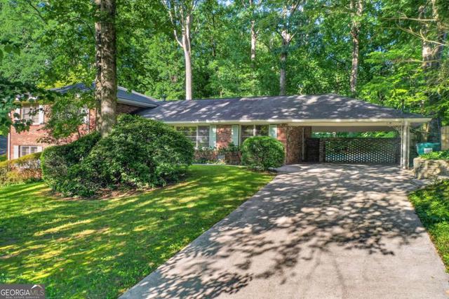 6885 Heathfield Dr, Atlanta, GA 30328