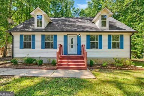 1209 N Hampton Dr, Hampton, GA 30228