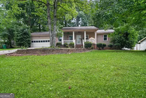 8198 Rockbridge Rd, Lithonia, GA 30058