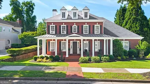 4516 Meadow Club Dr, Suwanee, GA 30024