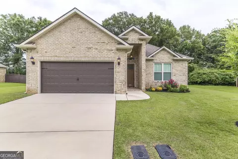 504 Clifton Rd, Perry, GA 31069