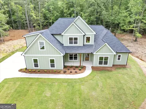 636 Harbour Shores Dr, Jackson, GA 30233