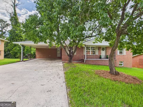 1562 Berkshire Dr, Macon, GA 31206
