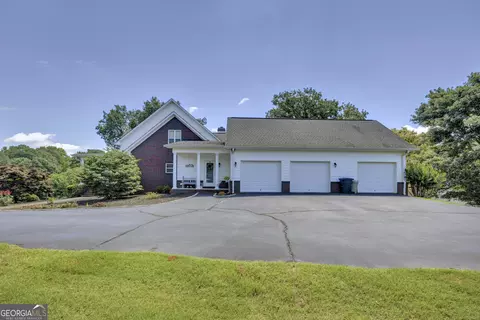 Exterior - 45 Walnut Ln, Covington, GA 30014 photo 14 of 22