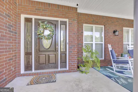 Exterior - 45 Walnut Ln, Covington, GA 30014 photo 7 of 22