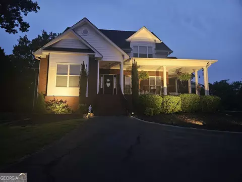 Exterior - 45 Walnut Ln, Covington, GA 30014 photo 3 of 22