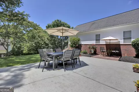 Exterior - 45 Walnut Ln, Covington, GA 30014 photo 8 of 22