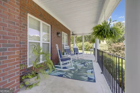 Exterior - 45 Walnut Ln, Covington, GA 30014 photo 6 of 22