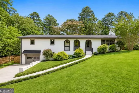 2160 Groover Rd, Marietta, GA 30062