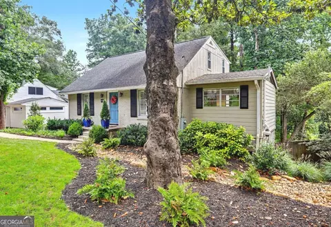 2790 Ridgemore Rd NW, Atlanta, GA 30318
