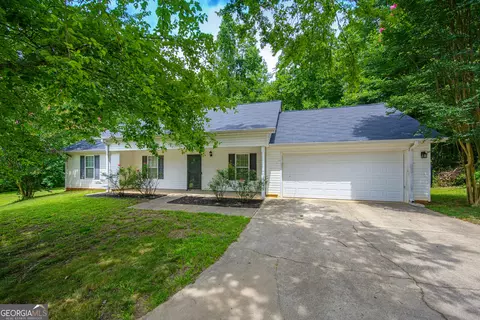 117 Light House Cir, Maysville, GA 30558